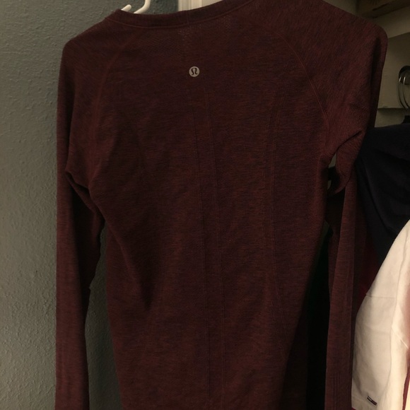 lululemon athletica Tops - Lululemon long sleeve swiftly tech